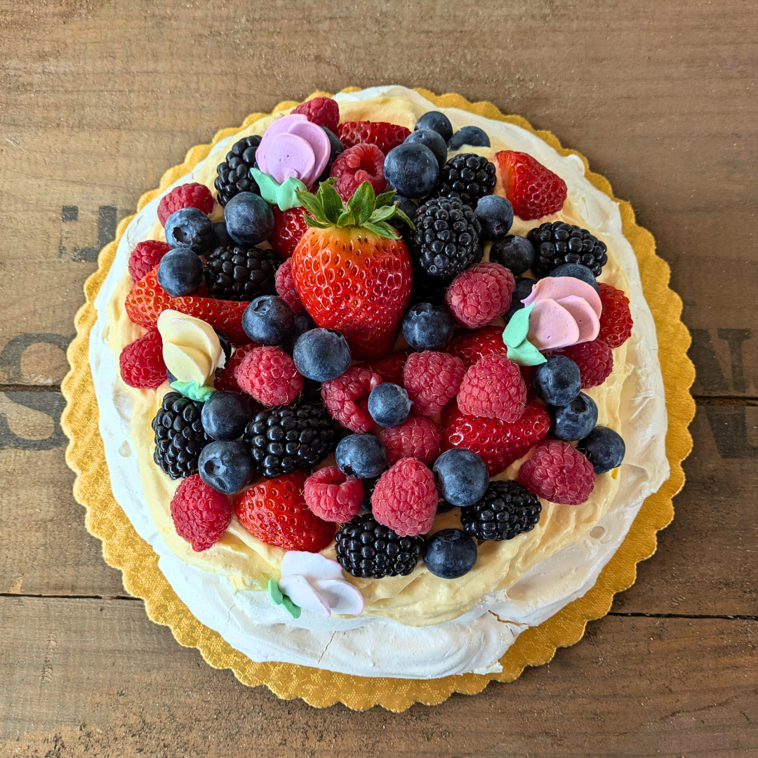 Pingle's Berry Pavlova